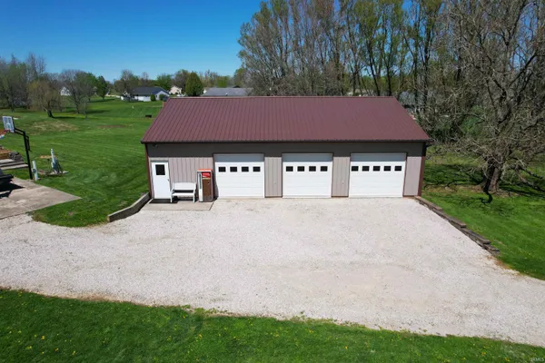 $549,900 | 1407 South 125 East, Washington, IN 47501