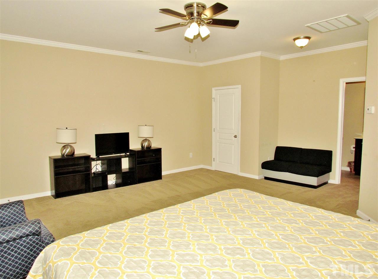 9136 Wooden Road Raleigh, NC 27617 - Photo 7 of 30 Gallery Image 7