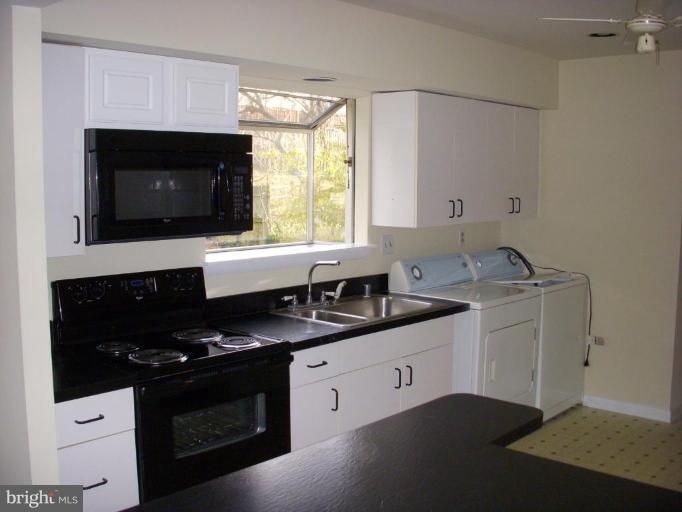 2005 Greengage Road Windsor Mill, MD 21244 - Photo 3 of 22 Kitchen