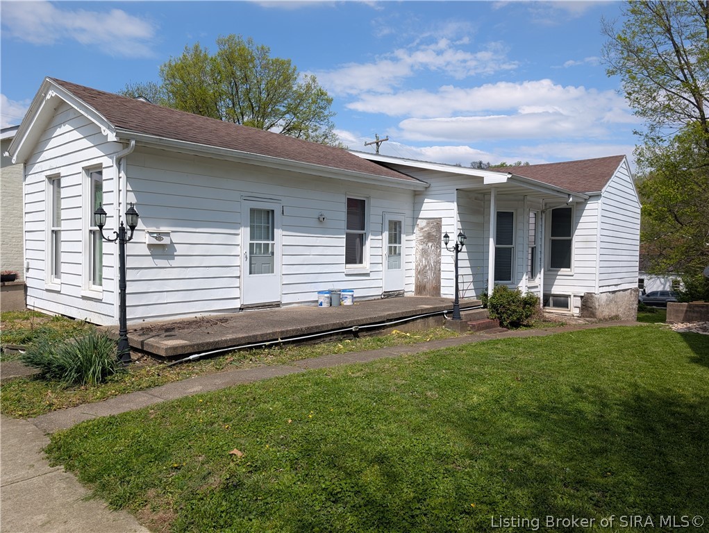 628 West 3rd Street Madison, IN 47250 - Photo 1 of 45