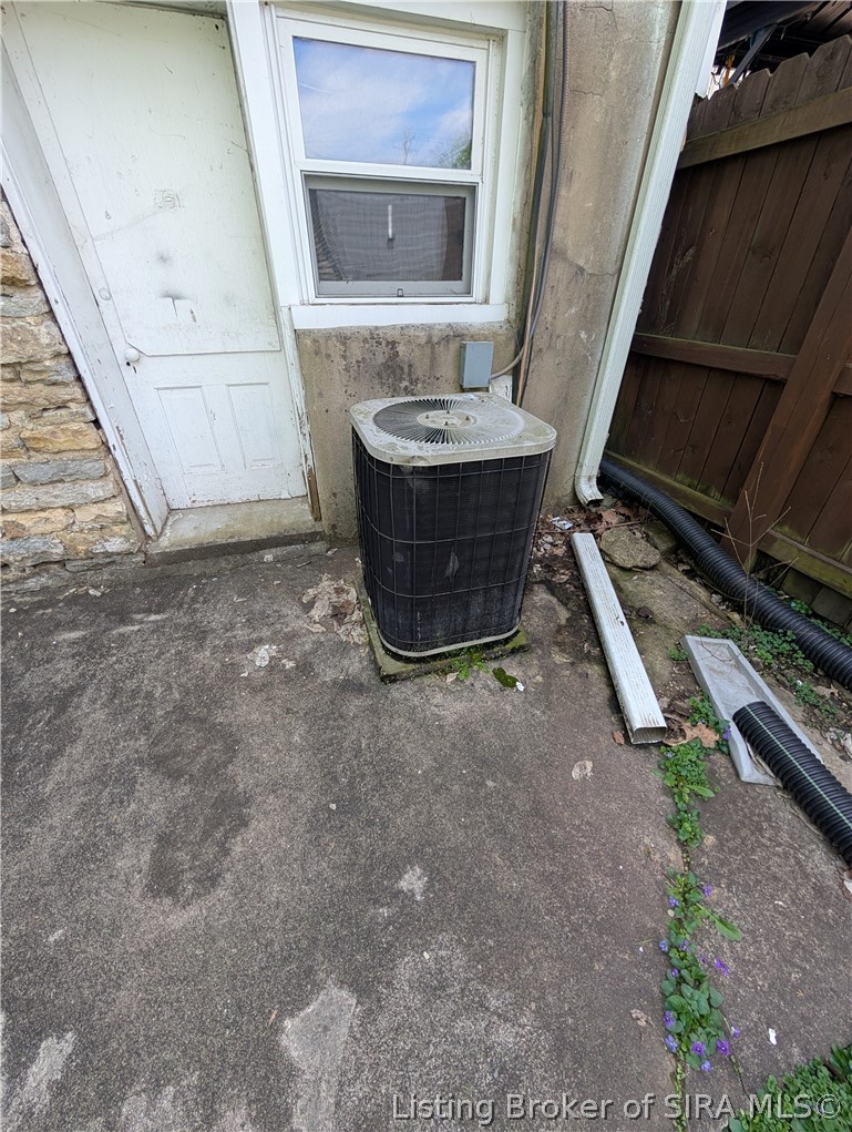 628 West 3rd Street Madison, IN 47250 - Photo 43 of 45