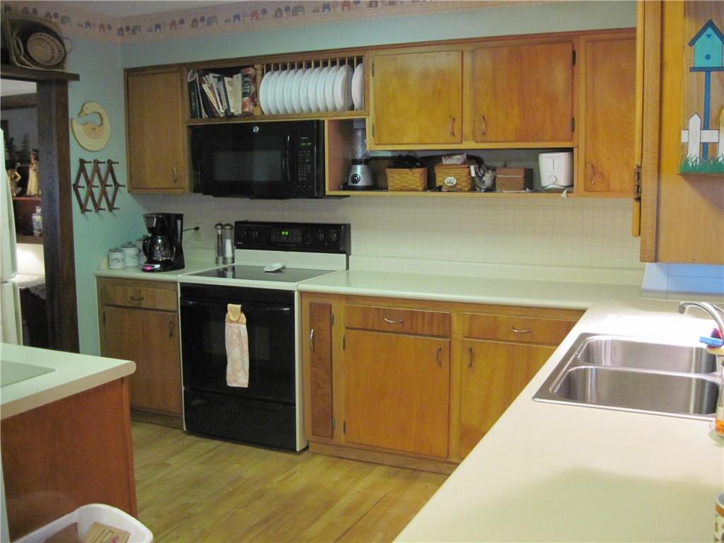 2011 Woodcrest Road Indianapolis, IN 46227 - Photo 6 of 21 Gallery Image 6