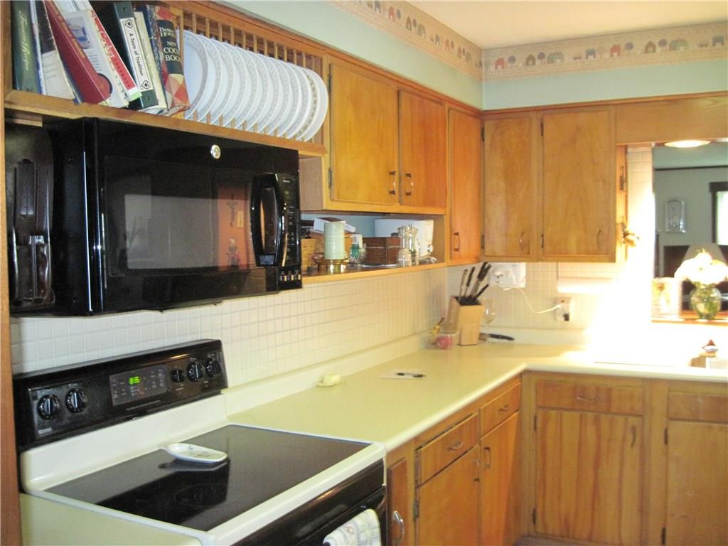 2011 Woodcrest Road Indianapolis, IN 46227 - Photo 7 of 21 Gallery Image 7