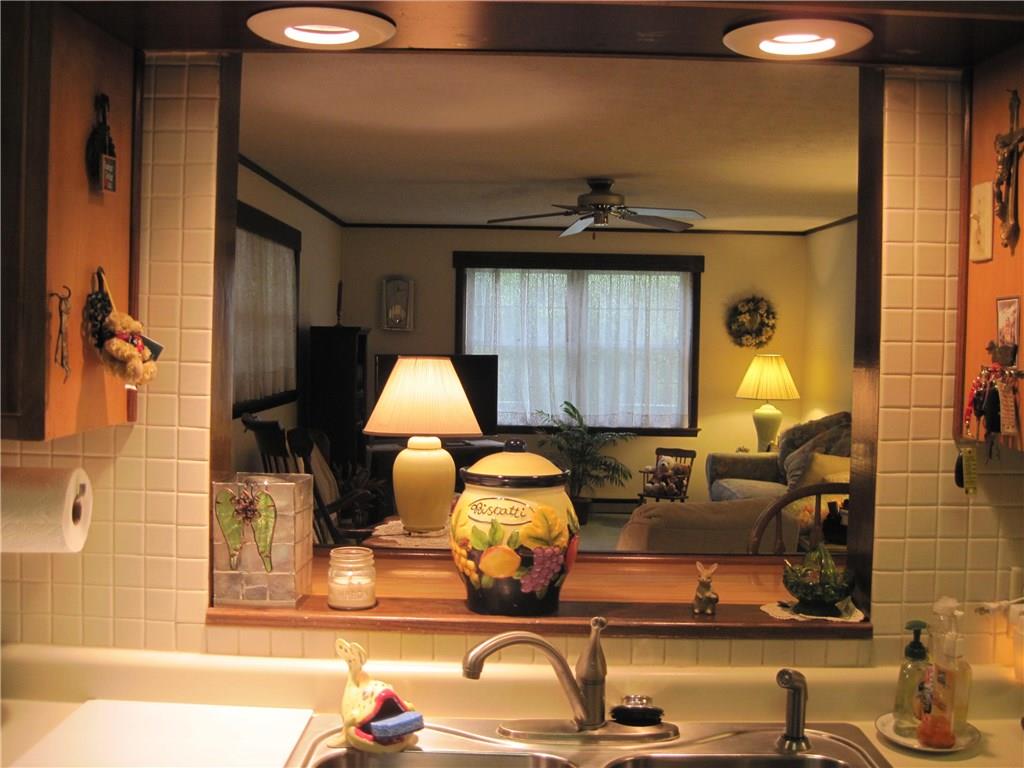 2011 Woodcrest Road Indianapolis, IN 46227 - Photo 10 of 21 Gallery Image 10