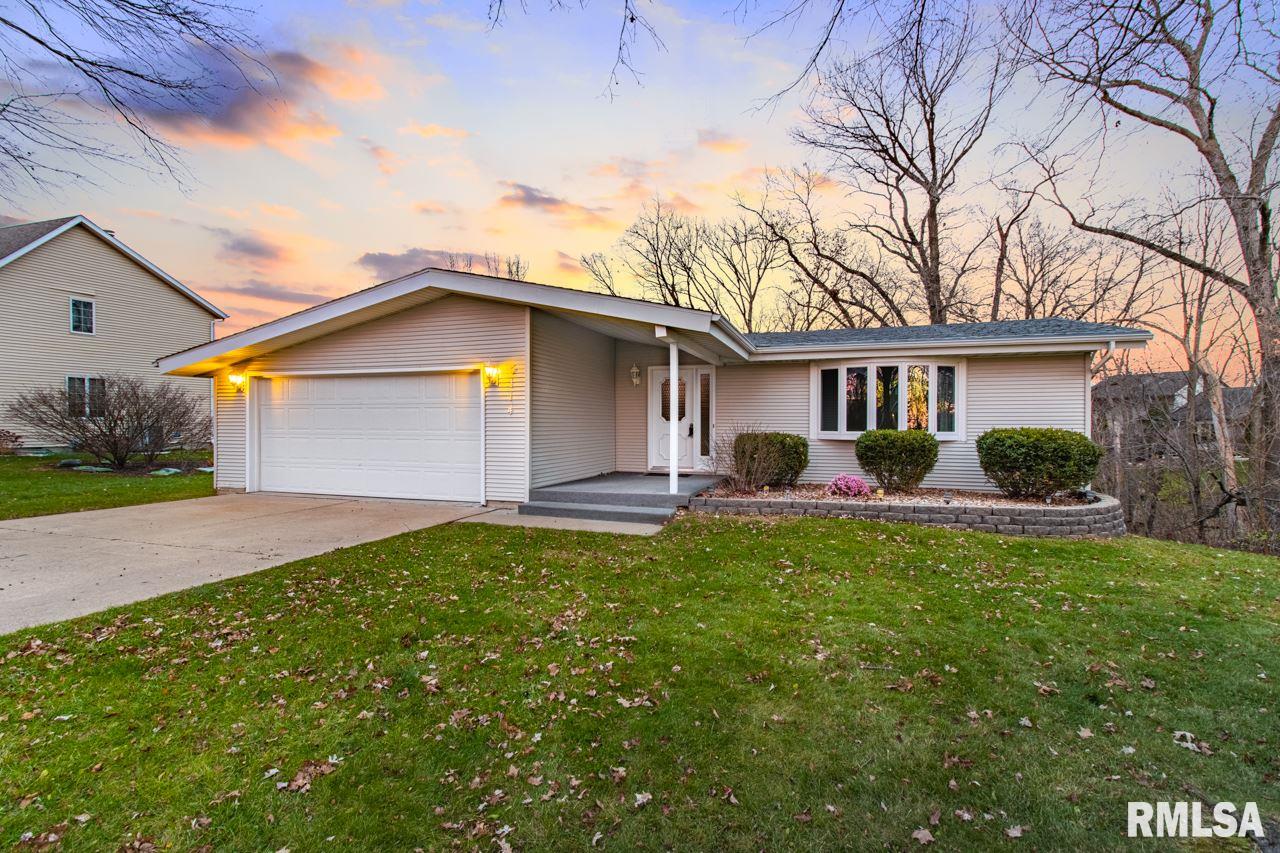 5114 South Chesterfield Court Mapleton, IL 61547 - Photo 1 of 37
