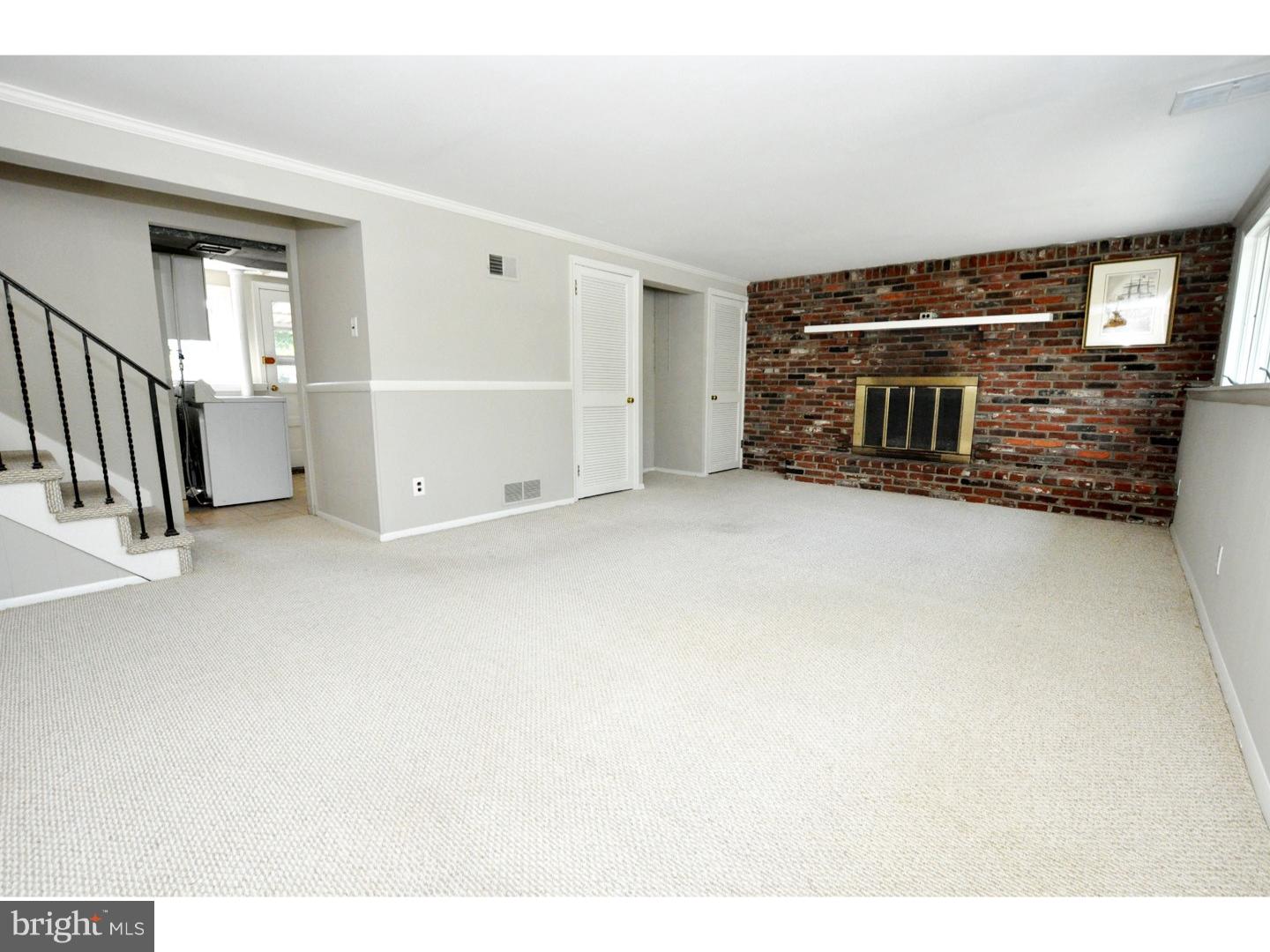125 North Valleybrook Road Cherry Hill, NJ 08034 - Photo 5 of 25 Family Room
