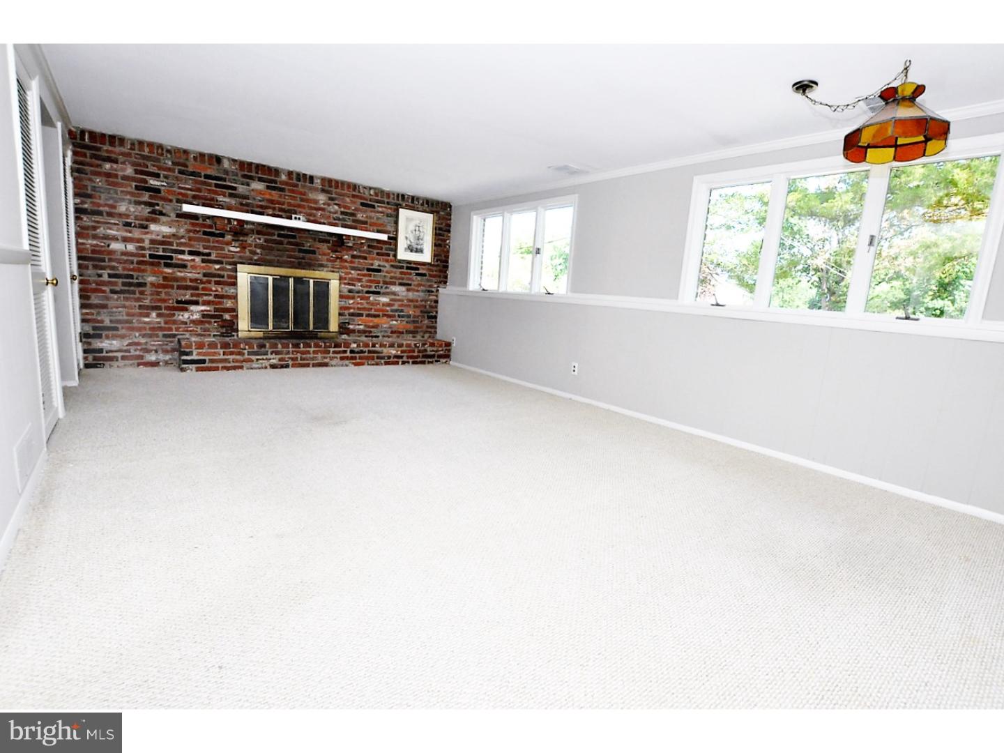 125 North Valleybrook Road Cherry Hill, NJ 08034 - Photo 10 of 25 Family Room