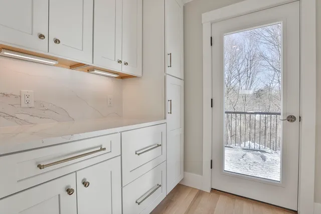 $669,000 | 101 Market Street, Unit B, Amesbury, MA 01913