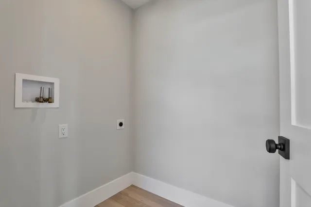 $669,000 | 101 Market Street, Unit B, Amesbury, MA 01913