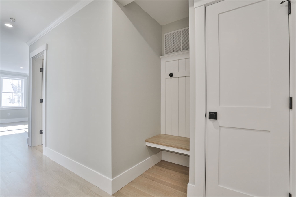 101 Market Street, Unit B Amesbury, MA 01913 - Photo 4 of 30