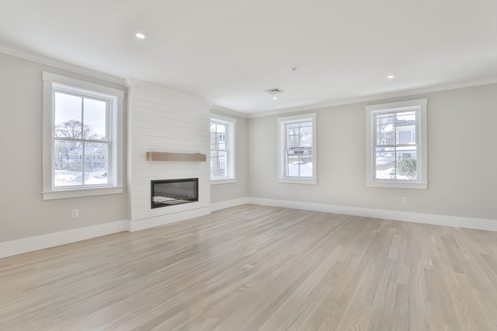 101 Market Street, Unit B Amesbury, MA 01913 - Photo 7 of 30