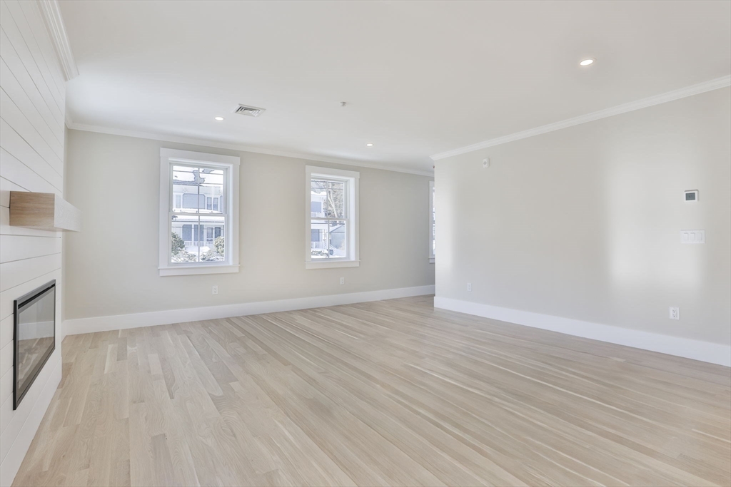 101 Market Street, Unit B Amesbury, MA 01913 - Photo 8 of 32