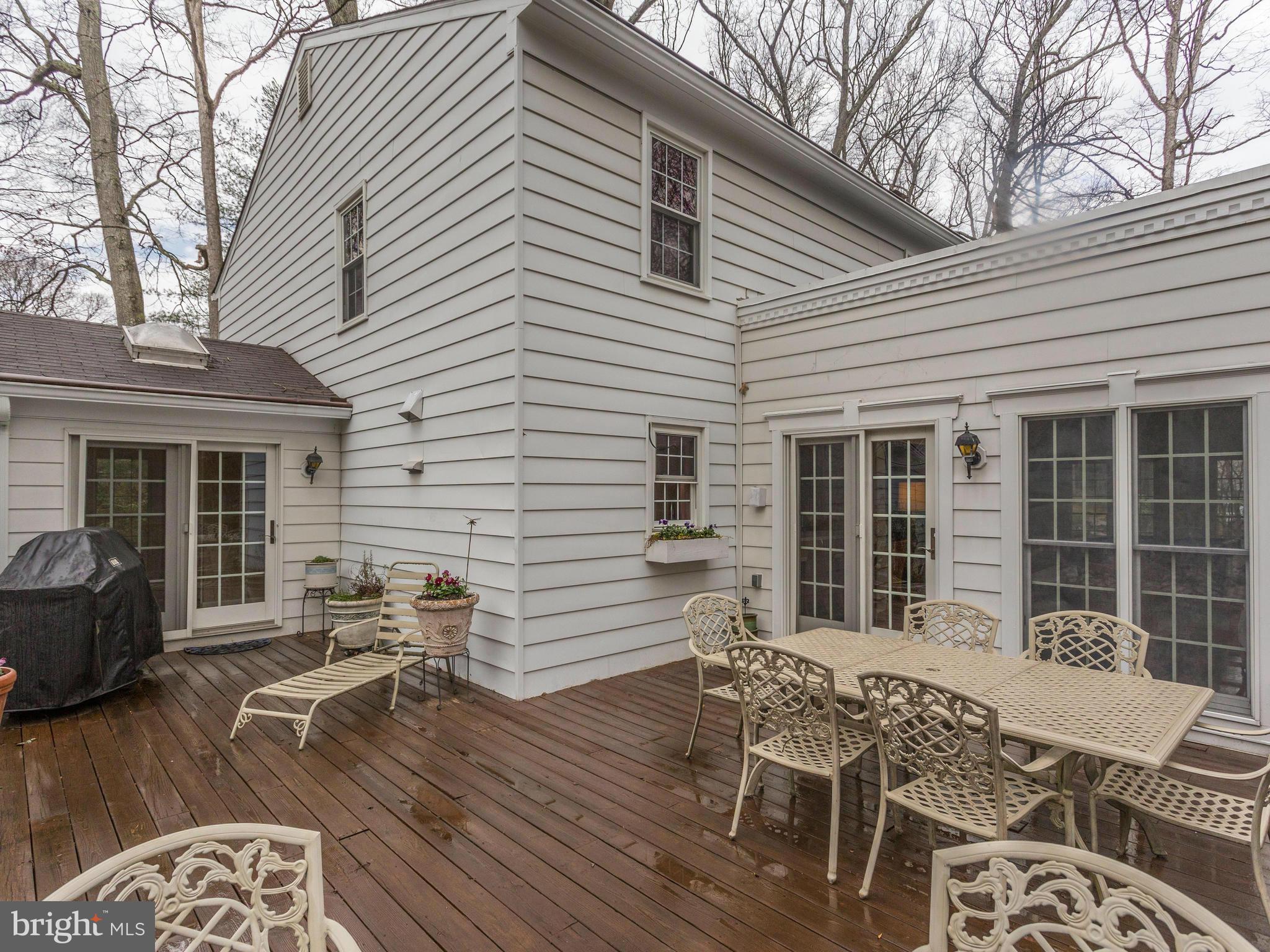 11728 Quay Road Oakton, VA 22124 - Photo 28 of 30 Rear Deck
