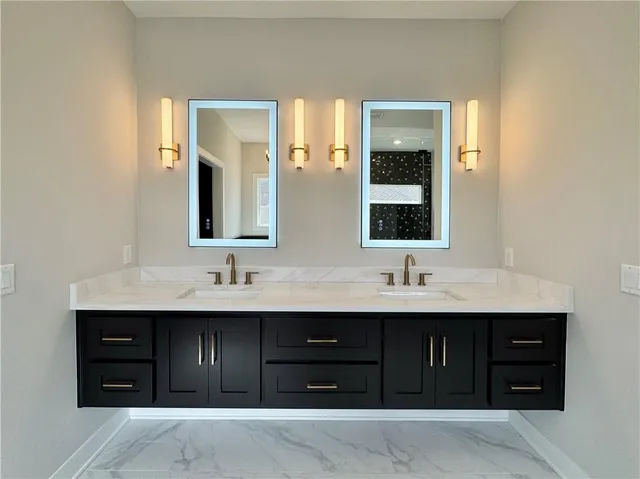 $939,900 | 4714 Sienna Ridge, Riverside, MO 64150