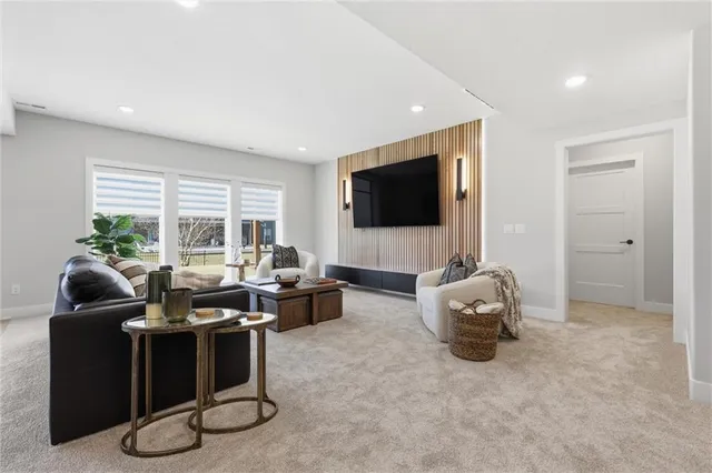 $939,900 | 4714 Sienna Ridge, Riverside, MO 64150