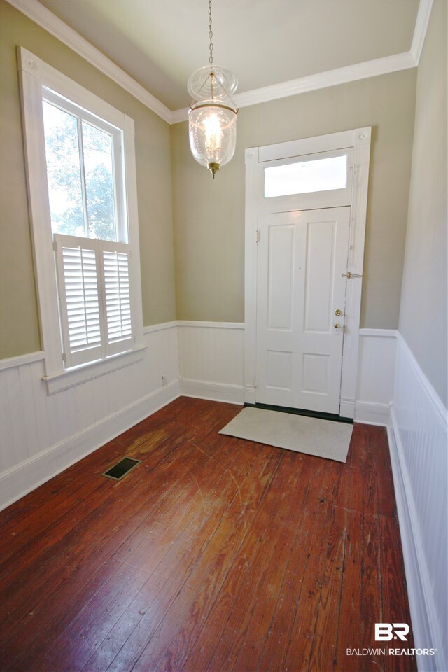 1703 Dauphin Street Mobile, AL 36604 - Photo 25 of 36