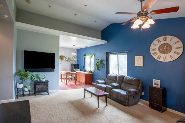 $335,000 | 39313 Squaw Valley Road, Squaw Valley, CA 93675