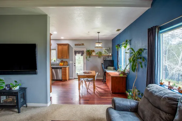 $335,000 | 39313 Squaw Valley Road, Squaw Valley, CA 93675