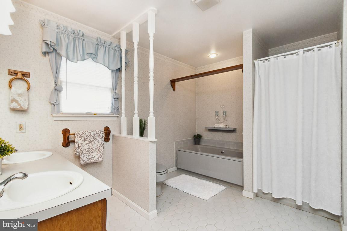2125 Nicodemus Road Westminster, MD 21157 - Photo 43 of 51 Full Bath 2