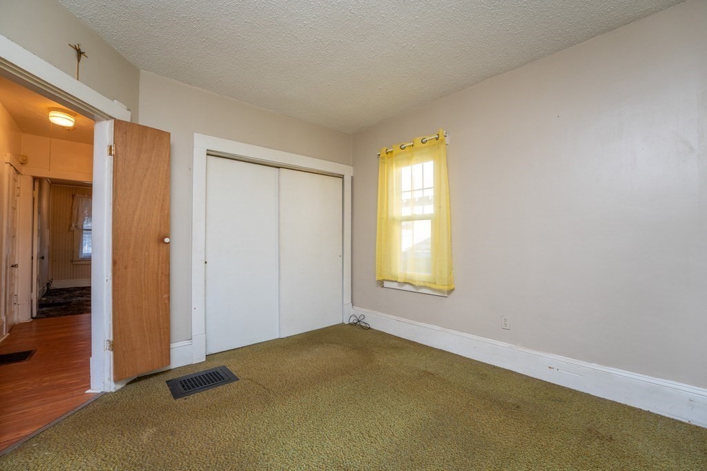 57 Hobson Street Springfield, MA 01109 - Photo 17 of 26