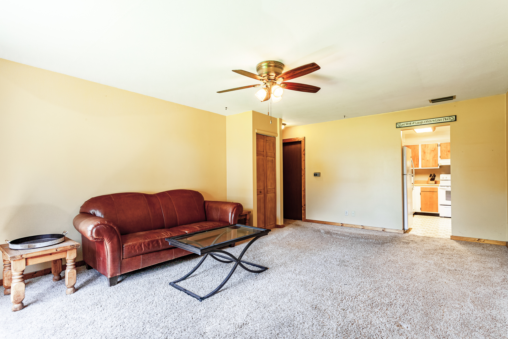 16176 Strawberry Road Morrison, IL 61270 - Photo 2 of 42 a living room with furniture and a window
