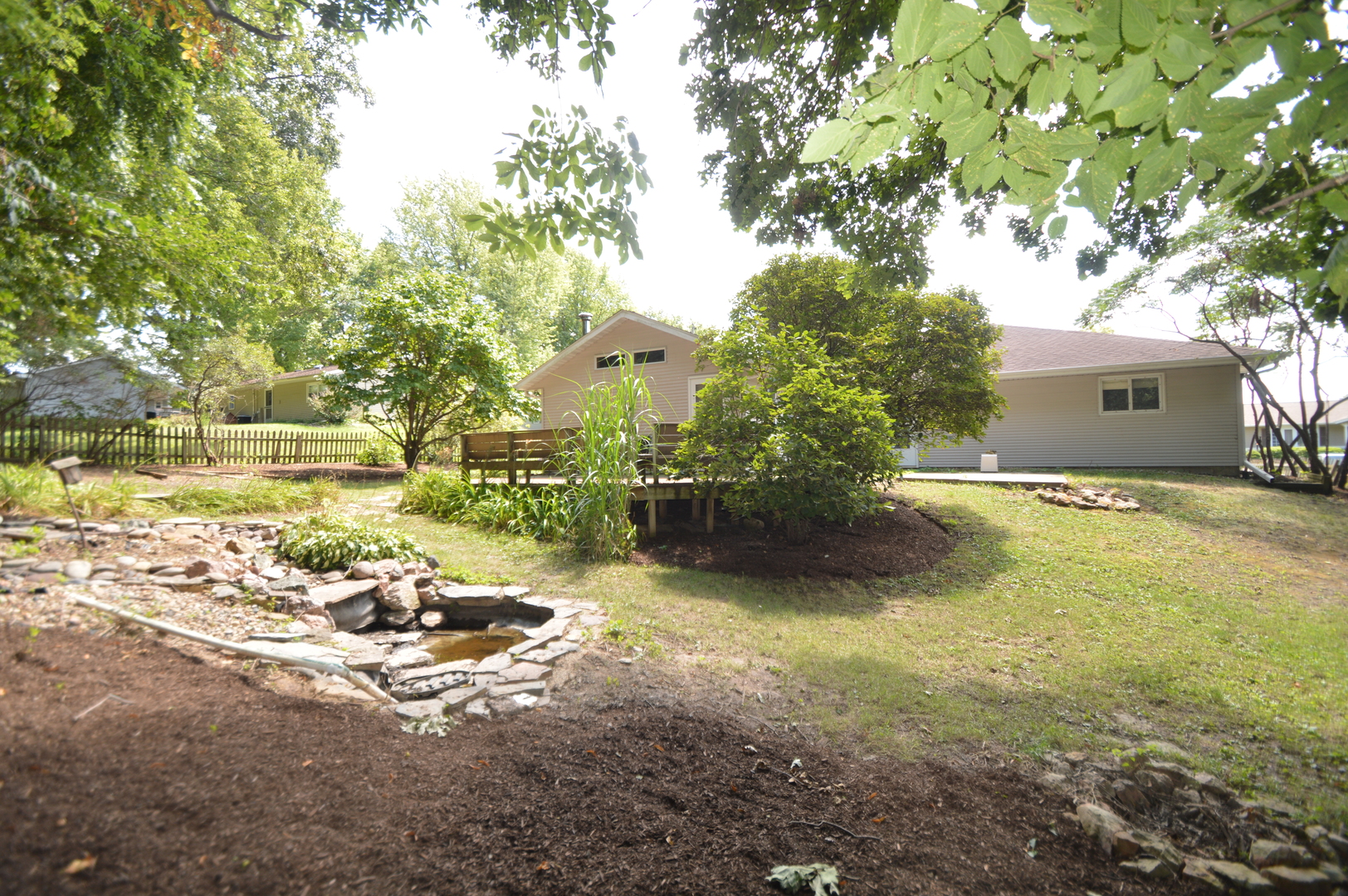 16176 Strawberry Road Morrison, IL 61270 - Photo 28 of 42 a view of a yard with an outdoor space