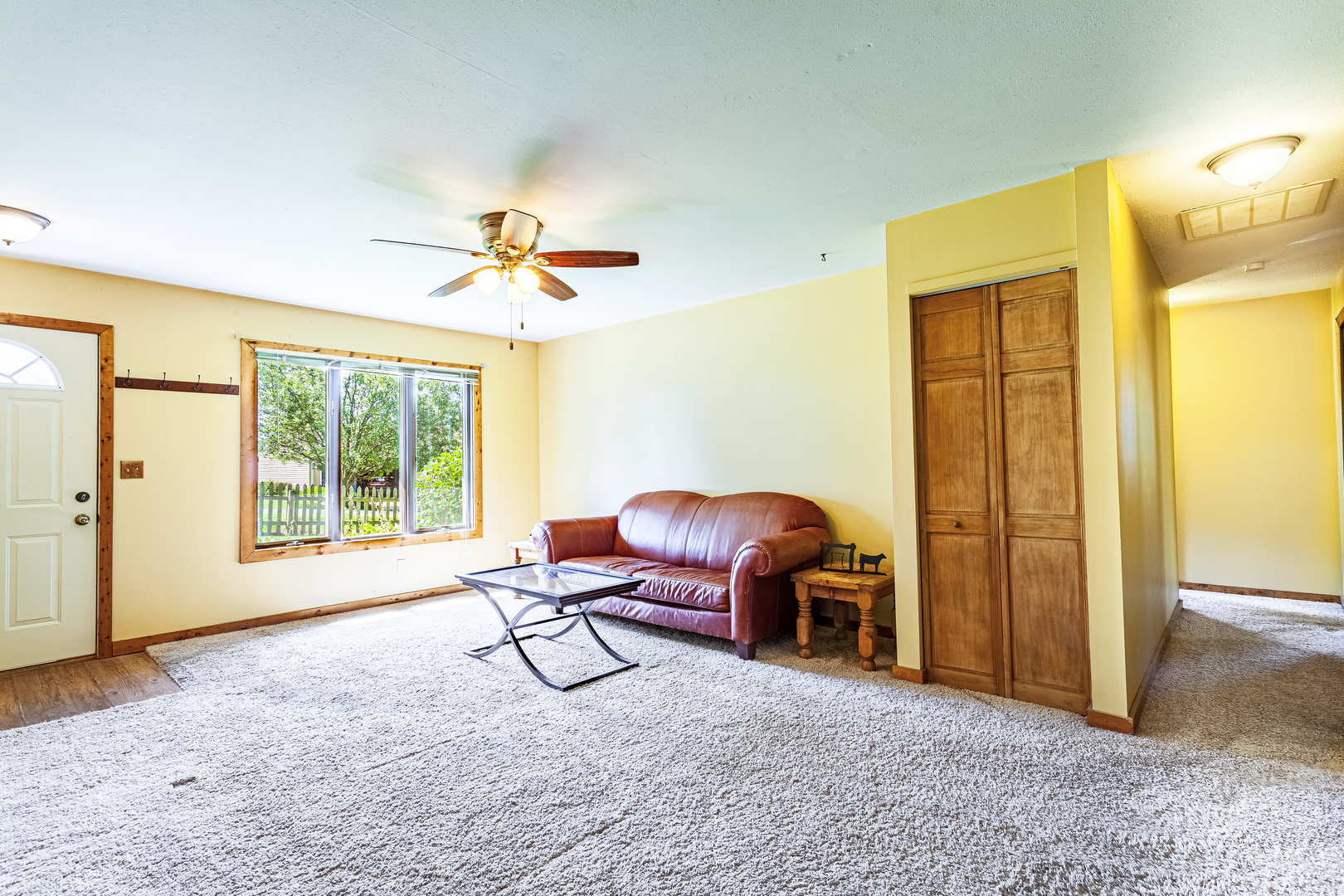 16176 Strawberry Road Morrison, IL 61270 - Photo 4 of 42 a work room with furniture and a window