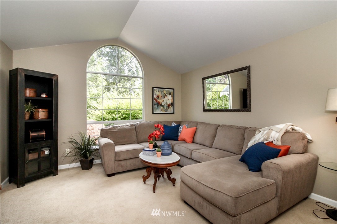 14031 Southeast 159th Place Renton, WA 98058 - Photo 7 of 21 Gallery Image 7
