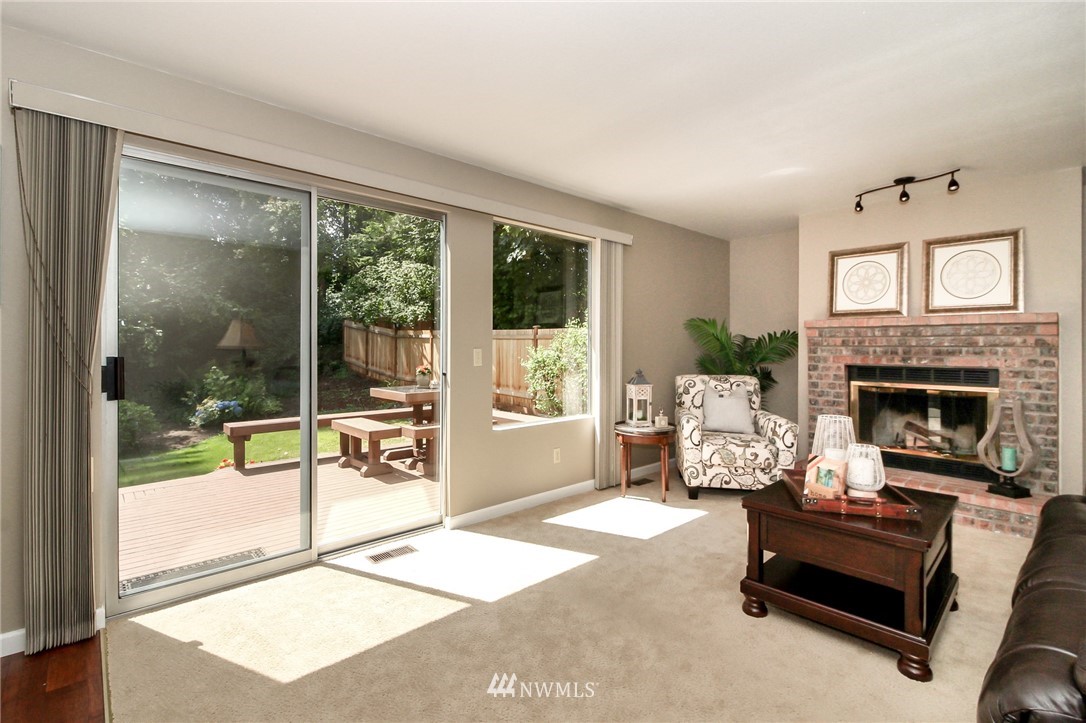 14031 Southeast 159th Place Renton, WA 98058 - Photo 10 of 21 Gallery Image 10