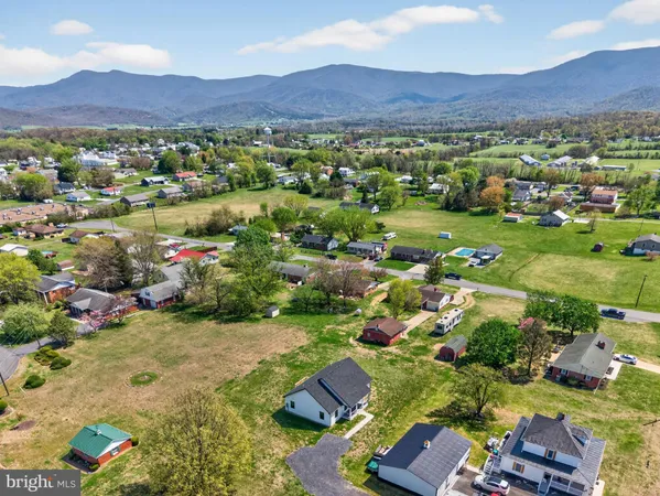 $335,000 | 551 Park Road, Stanley, VA 22851