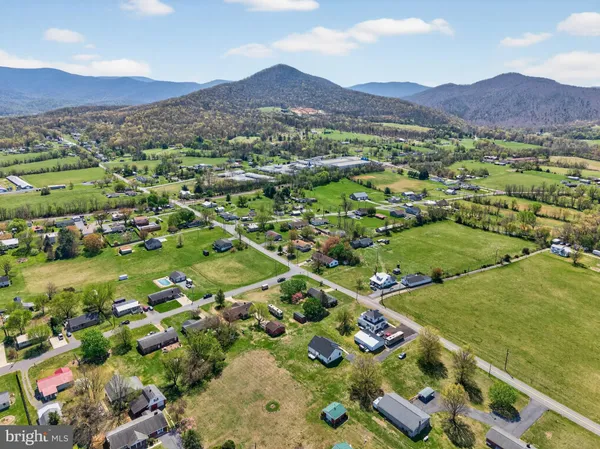 $335,000 | 551 Park Road, Stanley, VA 22851