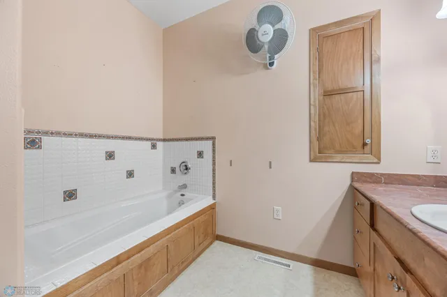 $390,000 | 326 44th Avenue South, Moorhead, MN 56560