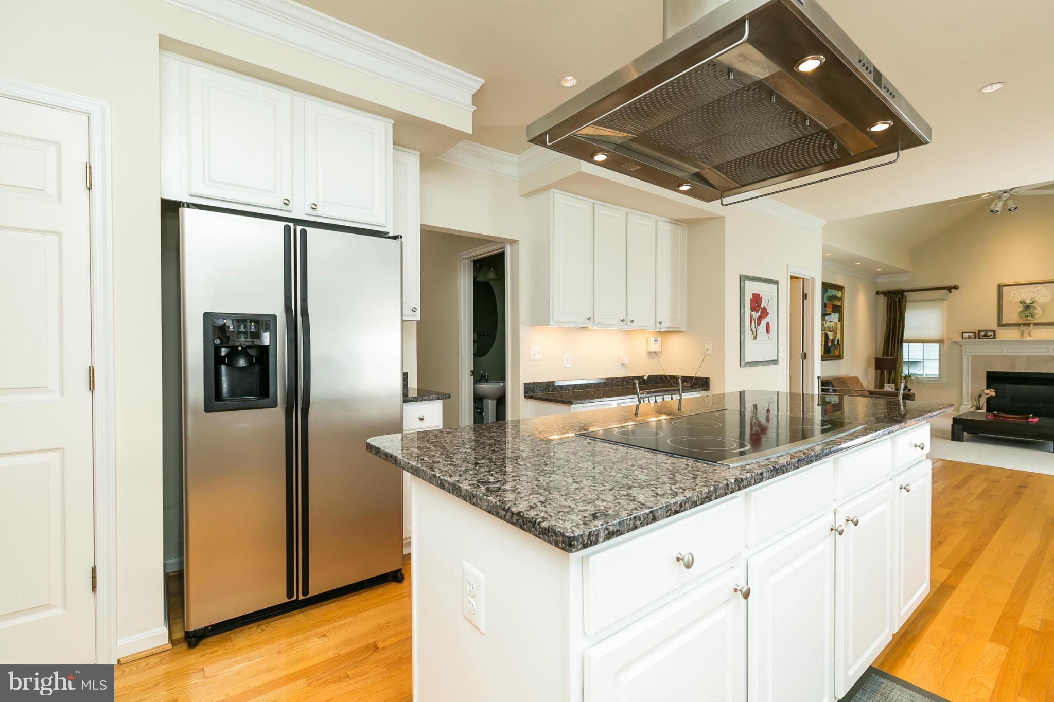 5052 Jericho Road Columbia, MD 21044 - Photo 8 of 30 Remodeled kitchen w/S.S.appliances,granite counter