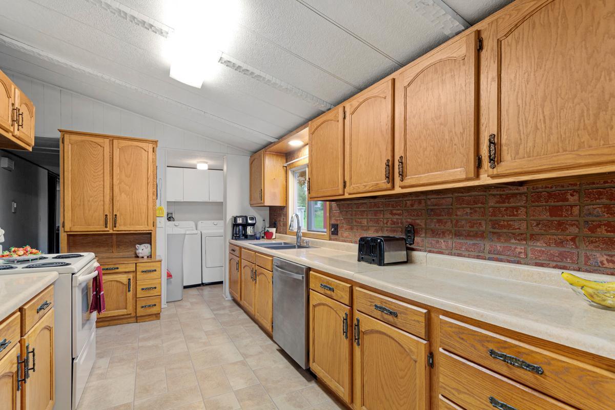 18221 Roberds Lake Boulevard Faribault, MN 55021 - Photo 12 of 46
