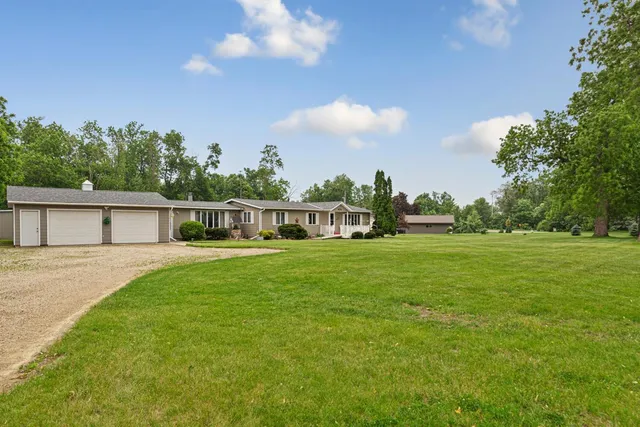 $315,000 | 18221 Roberds Lake Boulevard, Faribault, MN 55021