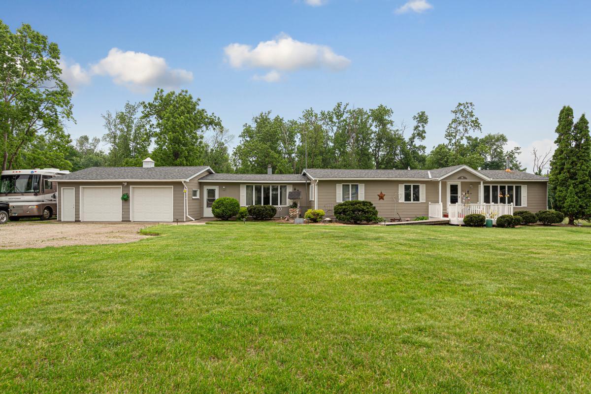 18221 Roberds Lake Boulevard Faribault, MN 55021 - Photo 2 of 46