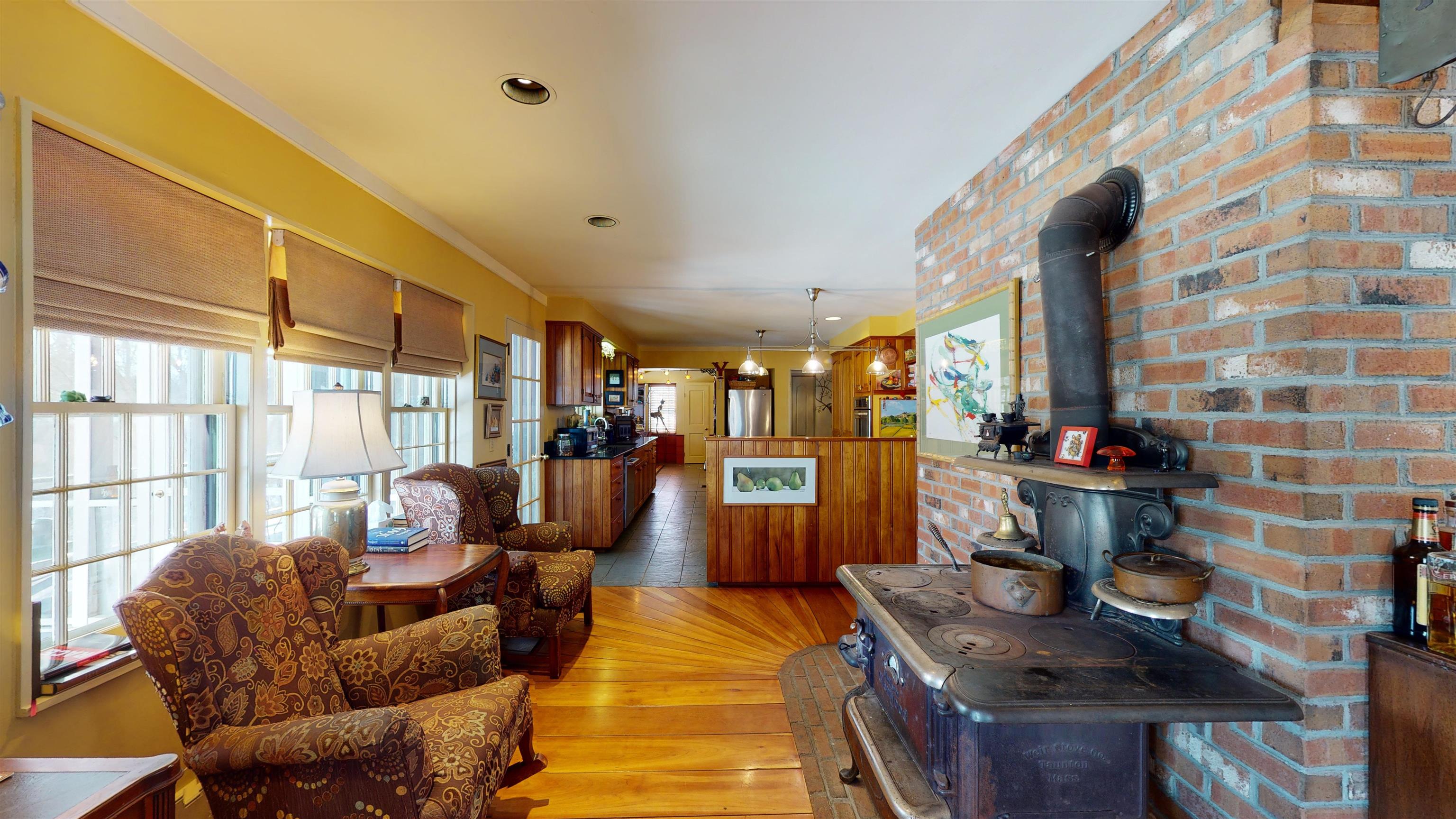 462 Monkton Road Ferrisburgh, VT 05491 - Photo 15 of 40 Gallery Image 15