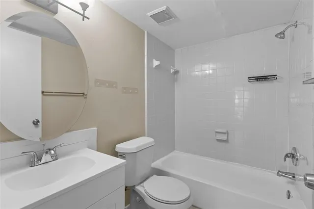 $1,500 | 14419 Hanging Moss Circle, Unit 101, Tampa, FL 33613