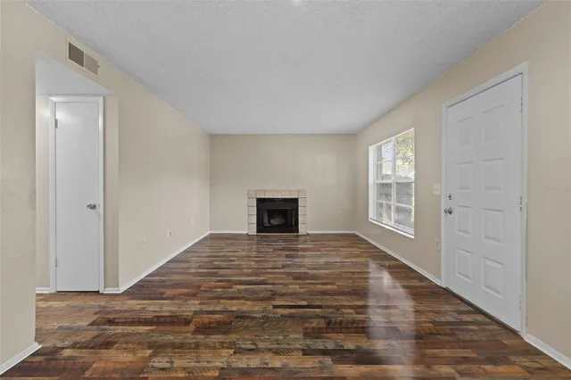 $1,500 | 14419 Hanging Moss Circle, Unit 101, Tampa, FL 33613