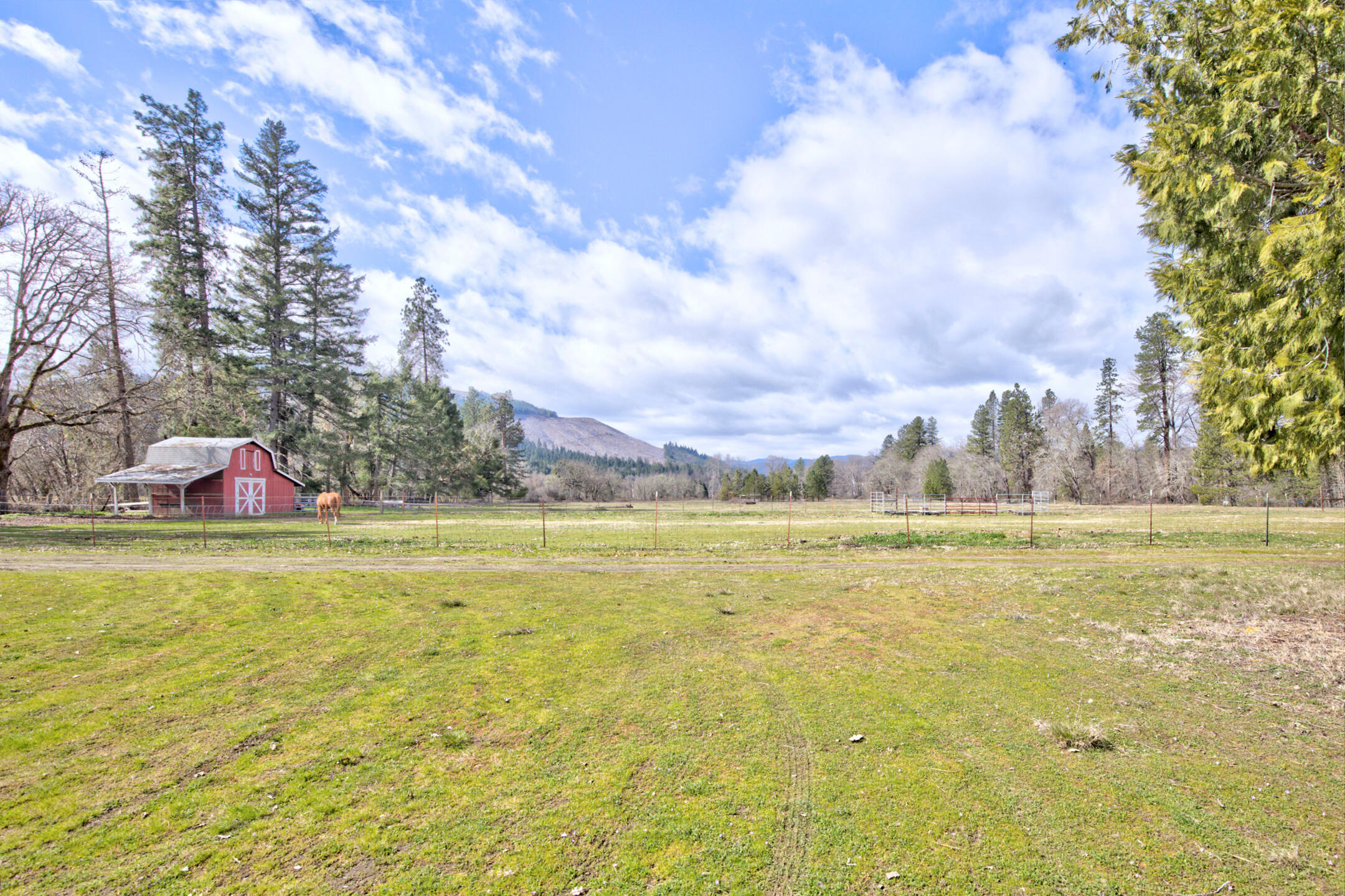 4348 Fish Hatchery Road Grants Pass, OR 97527 - Photo 1 of 28 fh001