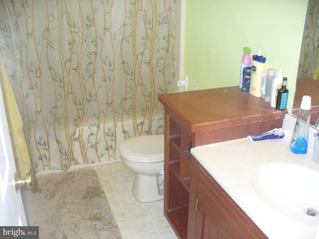 532 Oak Lane Lititz, PA 17543 - Photo 25 of 32 Gallery Image 25
