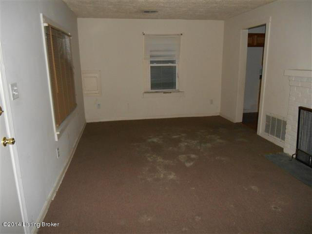 6215 Cooper Chapel Road Louisville, KY 40229 - Photo 6 of 11 DSCN4296 (Small)