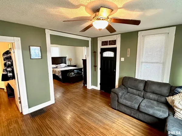 $107,000 | 1237 South East Street, Jacksonville, IL 62650