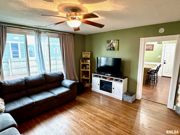 $107,000 | 1237 South East Street, Jacksonville, IL 62650