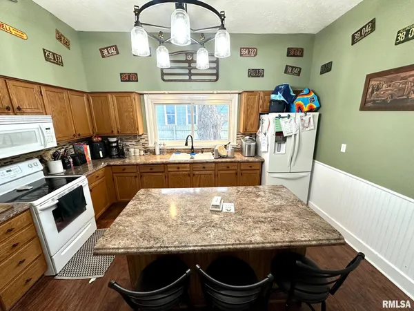 $107,000 | 1237 South East Street, Jacksonville, IL 62650