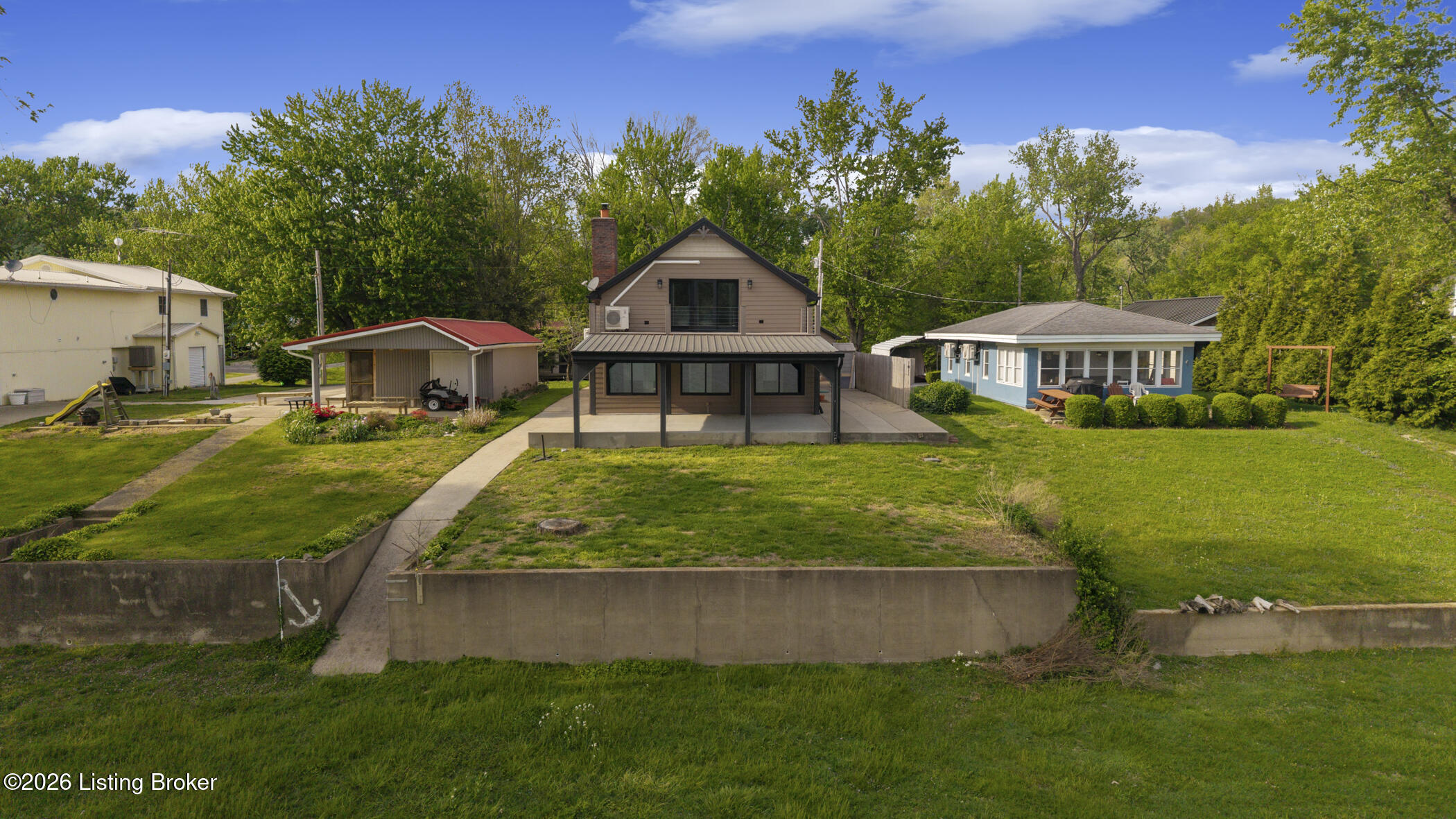 252 River Road East Charlestown, IN 47111 - Photo 4 of 63 4