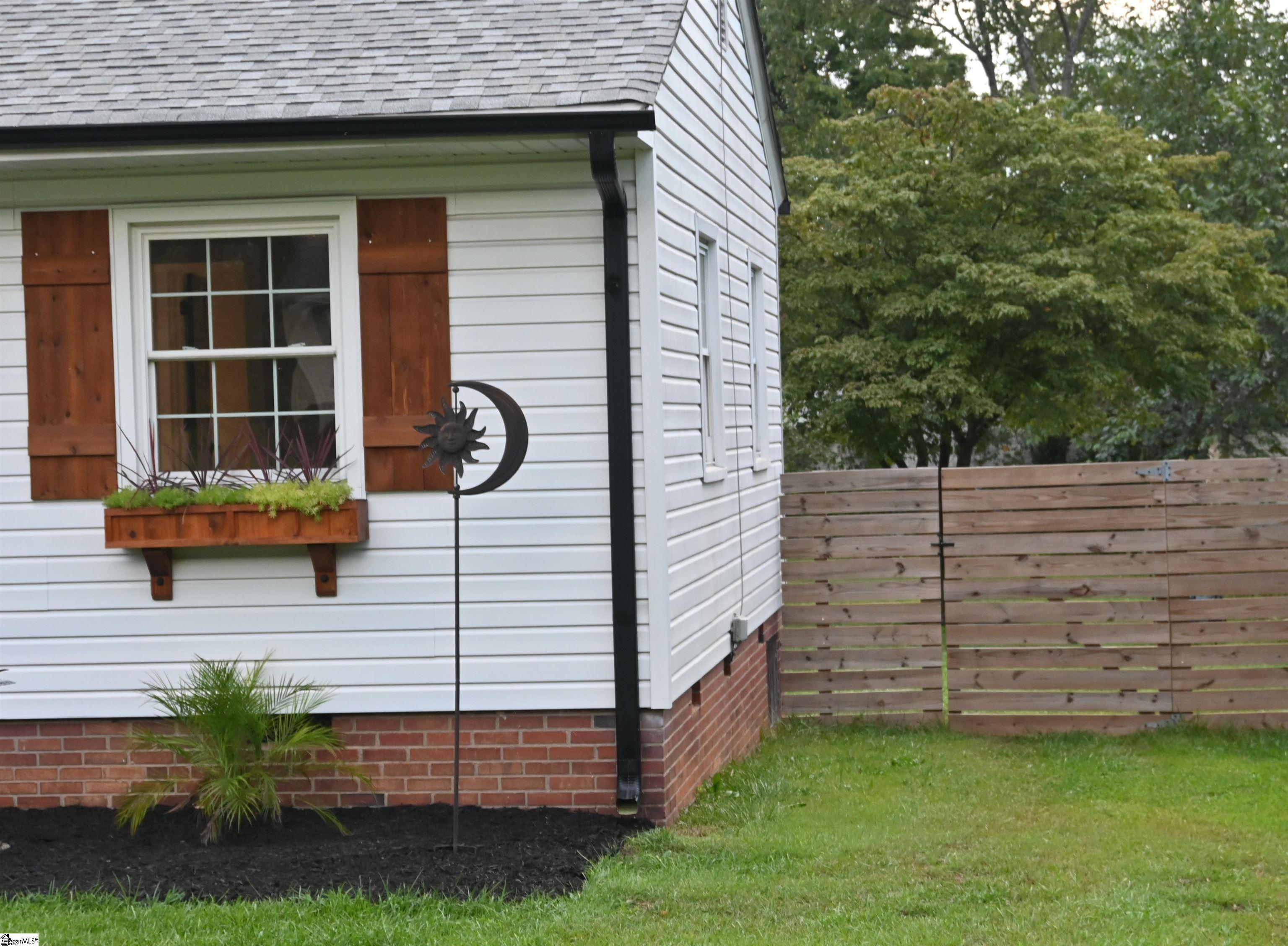 212 Donnan Road Taylors, SC 29687 - Photo 6 of 40 Gallery Image 6