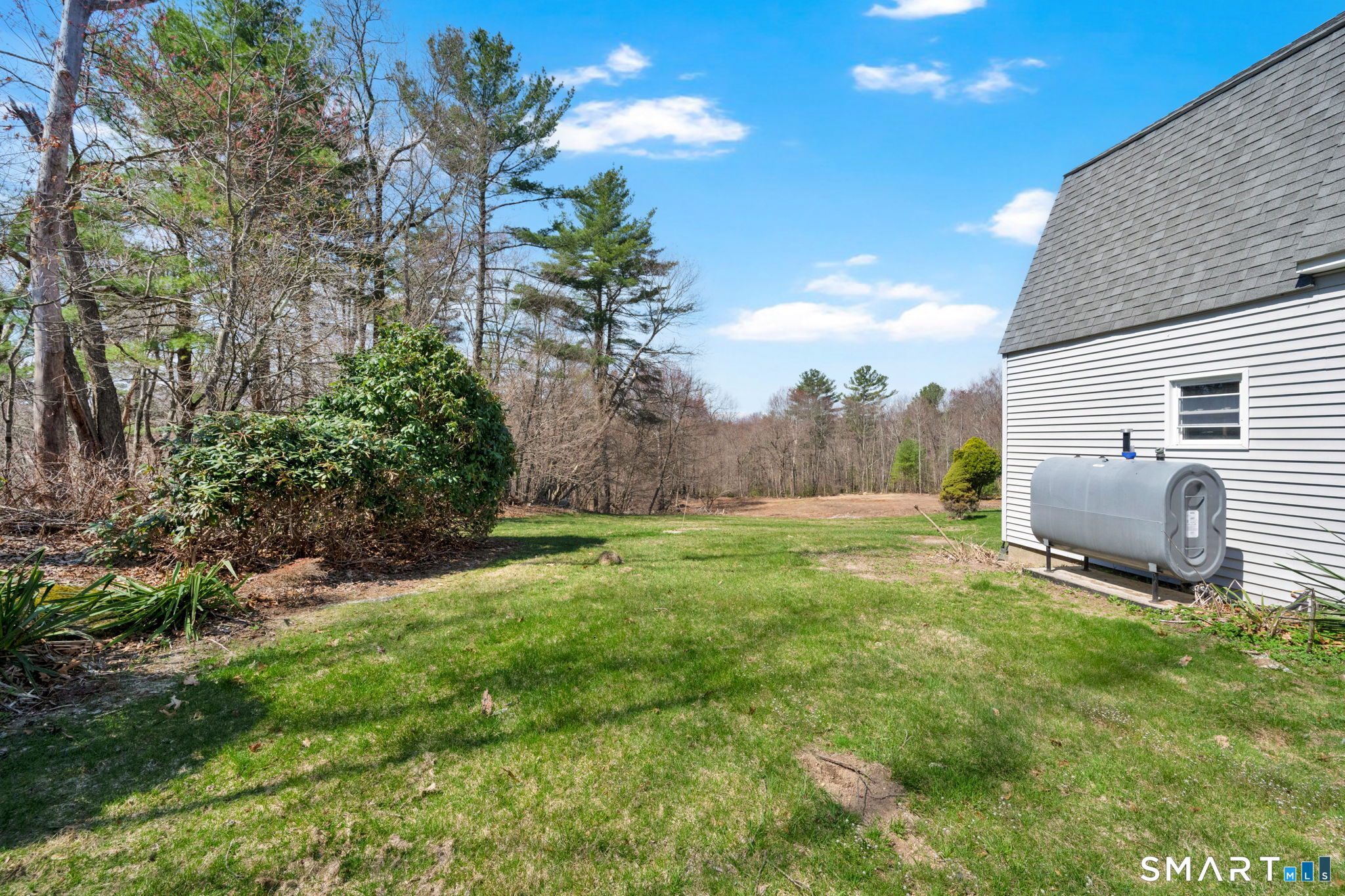 28 Gulf Road Stafford, CT 06076 - Photo 6 of 41