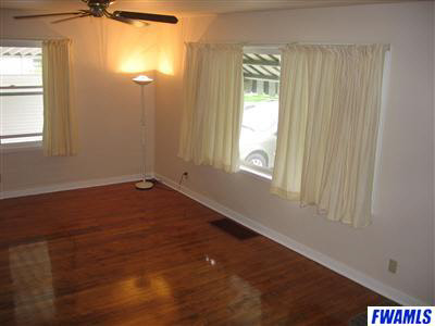 1814 Cherokee Road Fort Wayne, IN 46808 - Photo 2 of 13