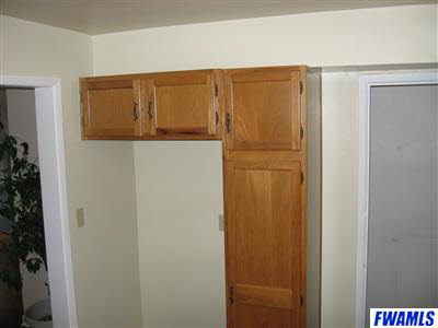 1814 Cherokee Road Fort Wayne, IN 46808 - Photo 3 of 13